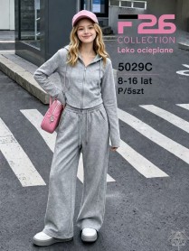 TL5029C (8 - 16) 10 LUB 5 SZT. DRESY